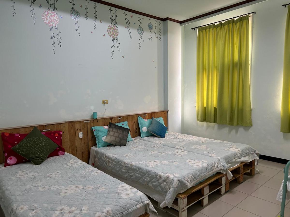 Golden House Apartment Тайнан Екстериор снимка